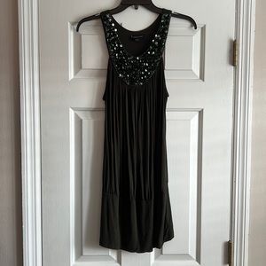 TwentyOne Women’s M Forest Green Sleeveless Long Shirt w/ Sequin Detail